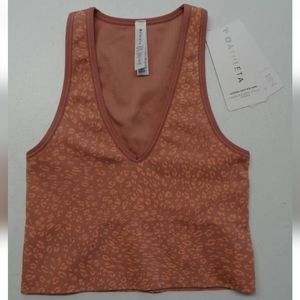 NWT Athleta XS Aurora Crop Rib Tank Top Ocelot Spot Bright Peach Seamless 987228